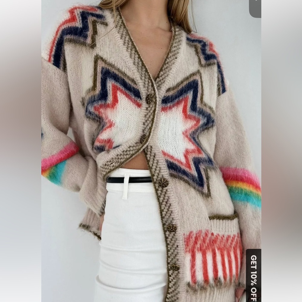 Commense Caesars Palace Cardigan/Brand new never worn/Small